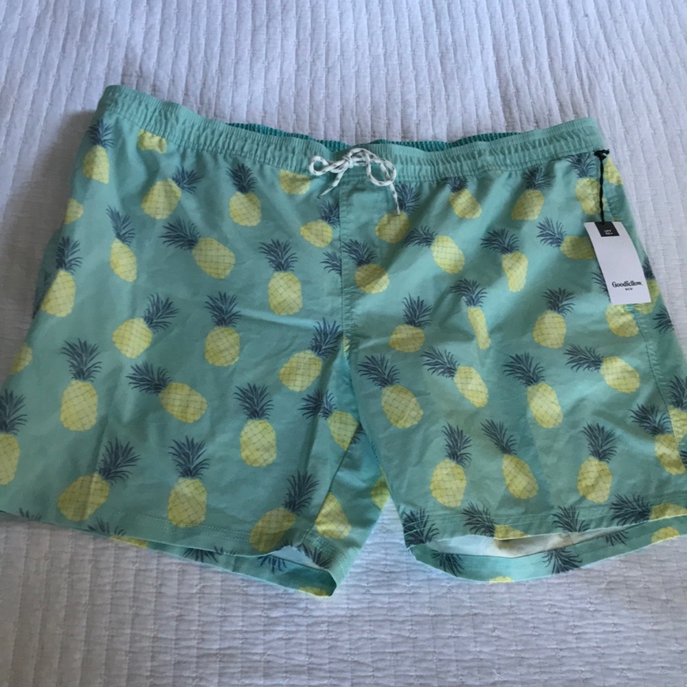 NWT Pineapple Bathing Trunks Size XXL UPF 50+